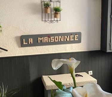 Roquemaure Apartment | Maison de village 5 vacanciers chez Néné et Bibi