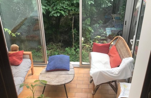 Saint-Denis House | Maison de Ville Calme Avec Jardin et Patio Pour Jusqu' à 9 Personnes