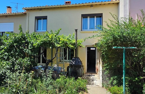 Saint-Esteve House | Maison Entre mer et Montagne