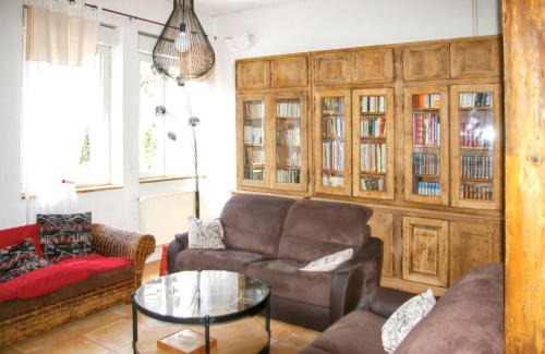 Saint-Claude House | Maison familiale spacieuse à Saint-Claude, vue sur la rivière