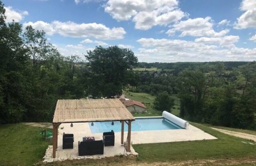 Lendou-en-Quercy House | Maison Contemporaine en Bois Avec Piscine