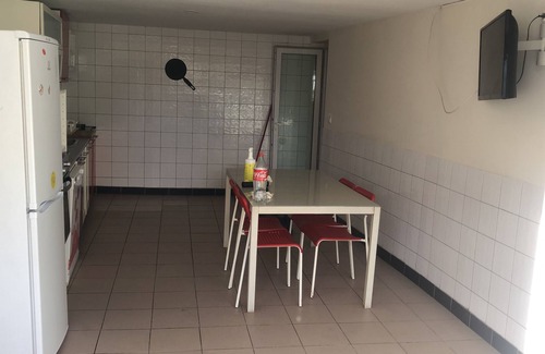 Stains House | Maison Idéale Ouvriers