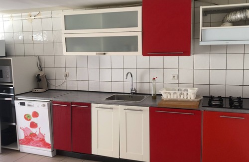 Stains House | Maison Idéale Ouvriers