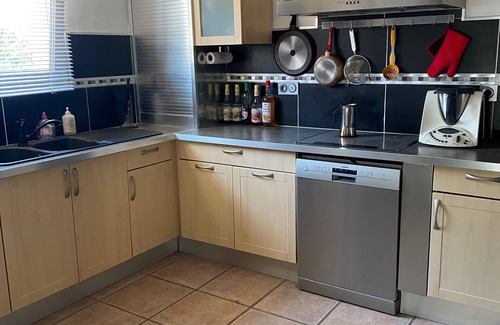 Saint-Paul-les-Romans House | Maison Individuelle Centre D'un Village Calme