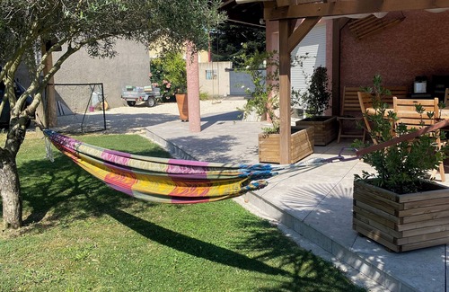 Saint-Paul-les-Romans House | Maison Individuelle Centre D'un Village Calme