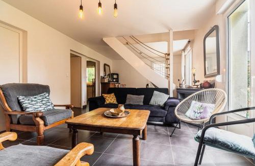 Riantec House | Maison lumineuse à 50m de la mer idéale en famille