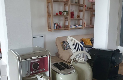 Guerlesquin House | Maison Pour 6 Personnes au Centre de Guerlesquin Finistere