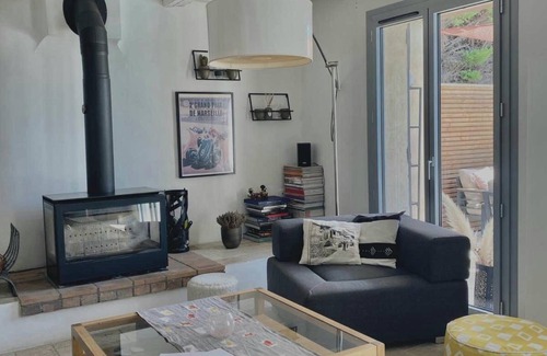 Vauvenargues House | Maison Provençale Avec Piscine, 6 Personnes
