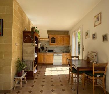 Gemenos House | Maison rénovée avec terrasse privative et jardin au centre de Gemenos
