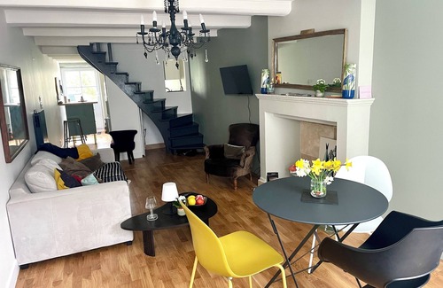Sainte-Marie-de-Re House | Maison Rhétaise in the heart of the village, close to the beach and shops.