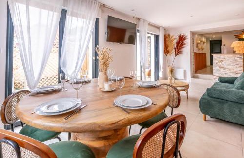 Vertou Villa | Maison - Spa - Parking - Jardin - 7p