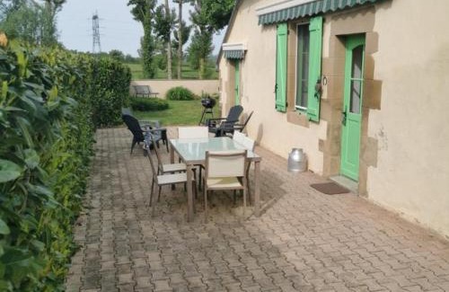 Saint-Aubin-le-Monial House | Maison spacieuse avec jardin clos - Animaux admis, proche Bourbon l'Archambault - FR-1-489-490