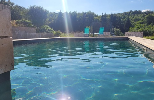 Saint-Cernin-de-lHerm House | Maison Tiny Bwa – Stay in a Peaceful Charming Stone House with Pool and Nature