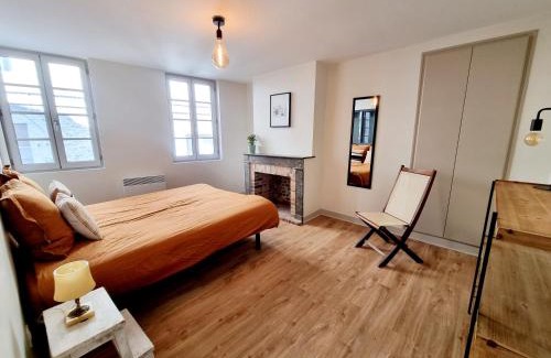 Angouleme Apartment | Maison très agréable et calme avec terrasse en centre ville