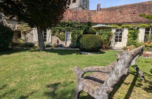 Yevre-le-Chatel House | Maison XVIIIe avec jardin privatif - Yèvre le Châtel - FR-1-590-440