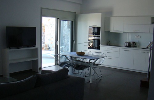 Kefalas House | Maisonette with magnificent views of the Aegean Sea and shared swimming pool