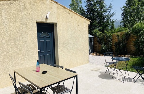 Nans-les-Pins Cottage | Maisonnette Indépendante Avec Jardin Privatif et Parking