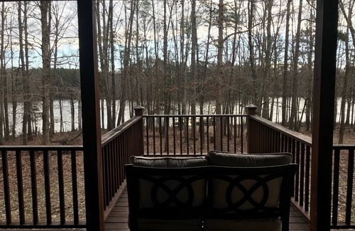 Roxboro Cabin | Majestic Lakefront Log Cabin located in the NC High Plains