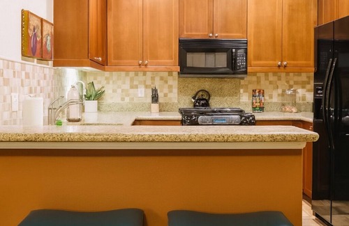 La Quinta Villa | Majestic Mountain Views- 2 private patios- 2 bed/2 bath sleeps 6- 064225