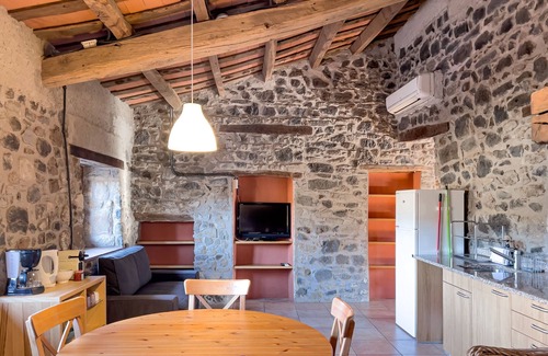 Sant Feliu de Pallerols Apartment | Majordoms - Aiguabella, Cal Sidro