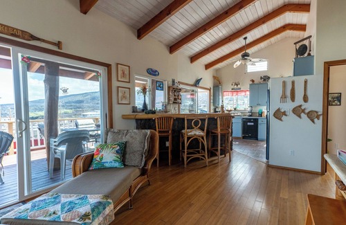 Captain Cook House | Makai Hideaway 600ft from Ocean Giant Deckn Gameroom/10 day special in Fall