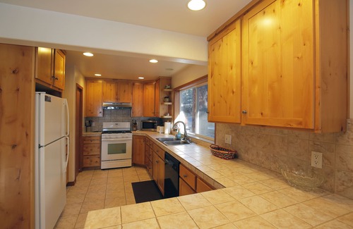 Zephyr Cove House | Make Memories in Marla Bay, Private Homeowners Beach, 8 Guests