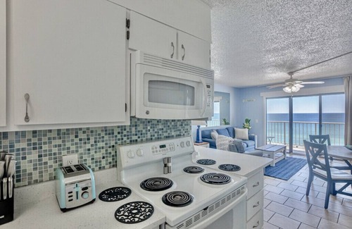 Panama City Beach Condo | Make your self at home at our second home. * Updated Kitchen/Free Beach Chairs *