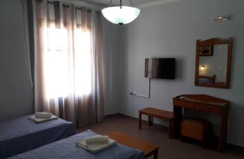 Karpenisi Apartment | Makelli Budget Studio B4