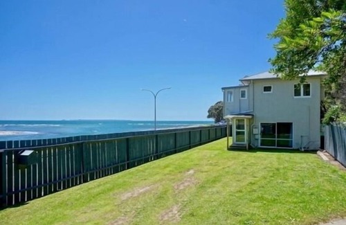 Maketu House | Maketu Beach Front Watchtower