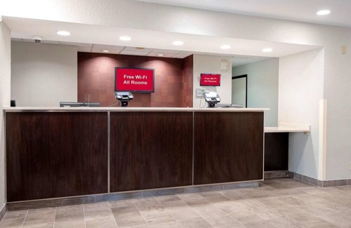 Southpoint House | Making The Best Memories Along The Way! Pets Allowed, Outdoor Pool, Free Parking