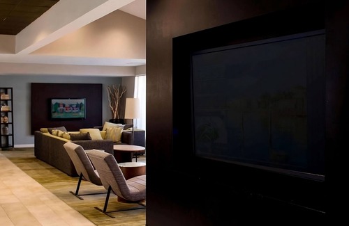 Boca Raton Resort | Making The Best Memories Along The Way! Pets Are Welcome, Free Parking, Pool!