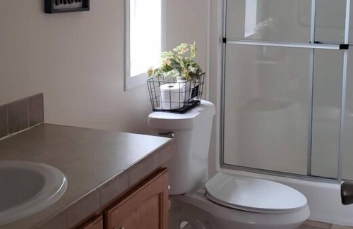 Longs House | Making The Best Memories Along The Way! Pool, Near Crown Park Golf Club