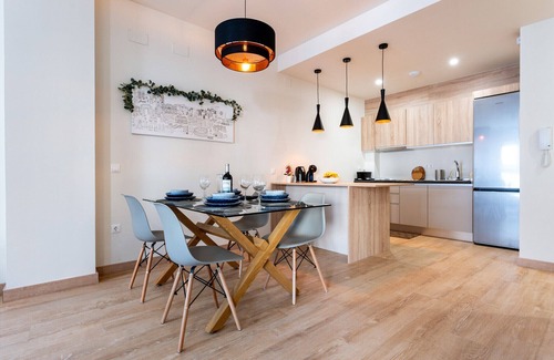 Bailen-Miraflores Apartment | MalagaSuite Comfortable Home 3