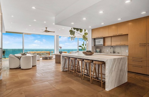 Central Malibu House | Malibu Harbour House