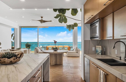 Central Malibu House | Malibu Harbour House