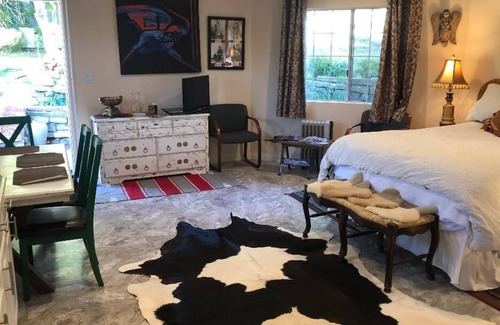 Malibu House | Malibu Mountain Retreat - Bring Your own Horses!