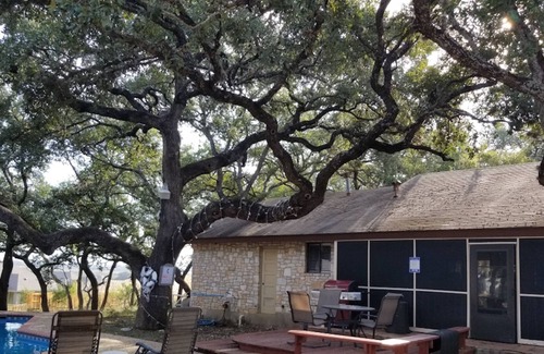San Antonio House | Malibu Ranch is a place to come and enjoy the luxury & the peaceful surrounding