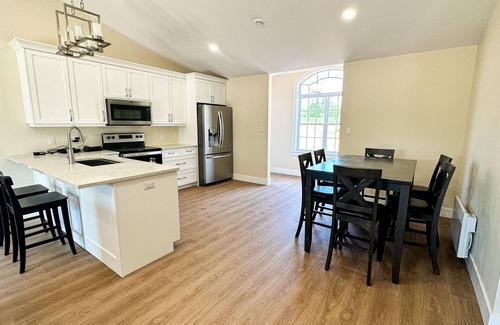 Stanley Bridge Condo | Malpeque Executive Suite - Located minutes from Cavendish