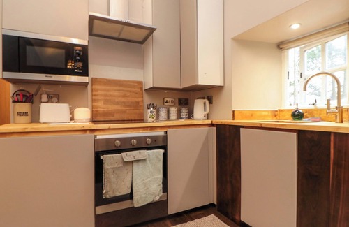 Urra Cottage | MALTKILN HOUSE ANNEXE, pet friendly, with a garden in Stokesley