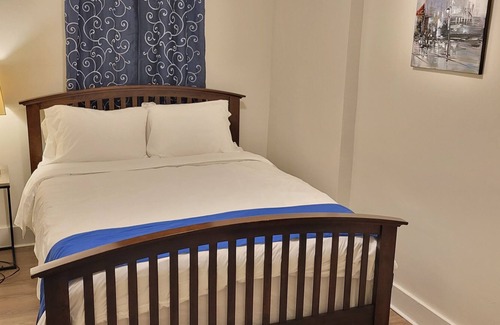 Albany Apartment | Mambo House Downtown Albany #ALB Airport