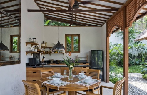 Singakerta Villa | Mambo, Luxury 2 Bedroom Villa, Feature Gardens, Near Ubud