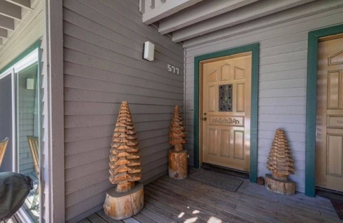 Mammoth Lakes Cabin | Mammoth Manor at Snow Creek