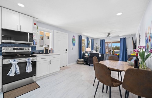 Siesta Key Apartment | Manatee Key-Waterfront/Near Beach, Pet Friendly!