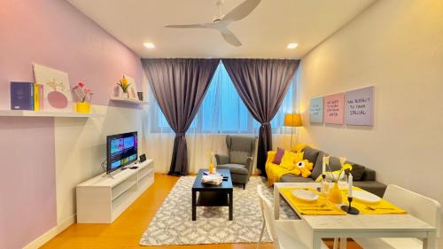 Petaling Jaya Apartment | Manatidur@THE HUB SS2