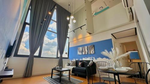 Petaling Jaya Apartment | Manatidur@THE HUB SS2