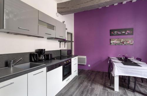 Centre Apartment | MANDCHOU by Cocoonr