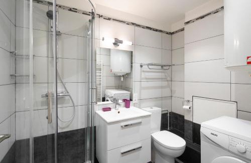Centre Apartment | MANDCHOU by Cocoonr