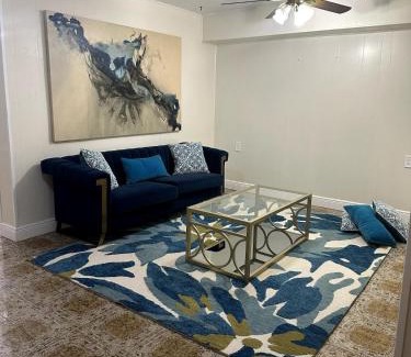 Little Havana Apartment | Mango Private Room
