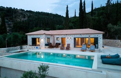 Lefktron Villa | Mani Senses Luxury Villa