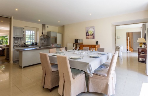 Combourg House | Manoir de Pléac: modern comfort in a 17th century building.